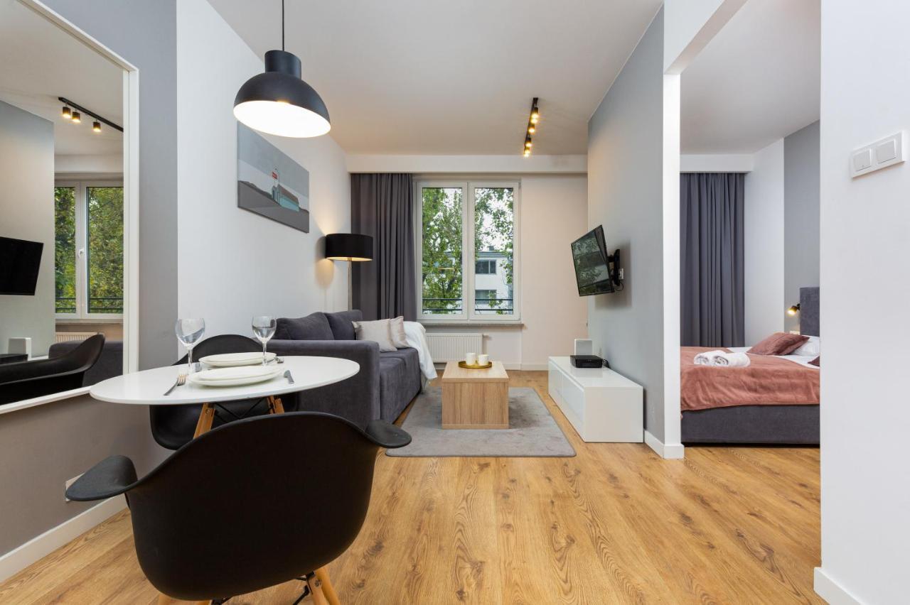 Slawinska Apartment Warsaw Wola By Noclegi Renters Kültér fotó