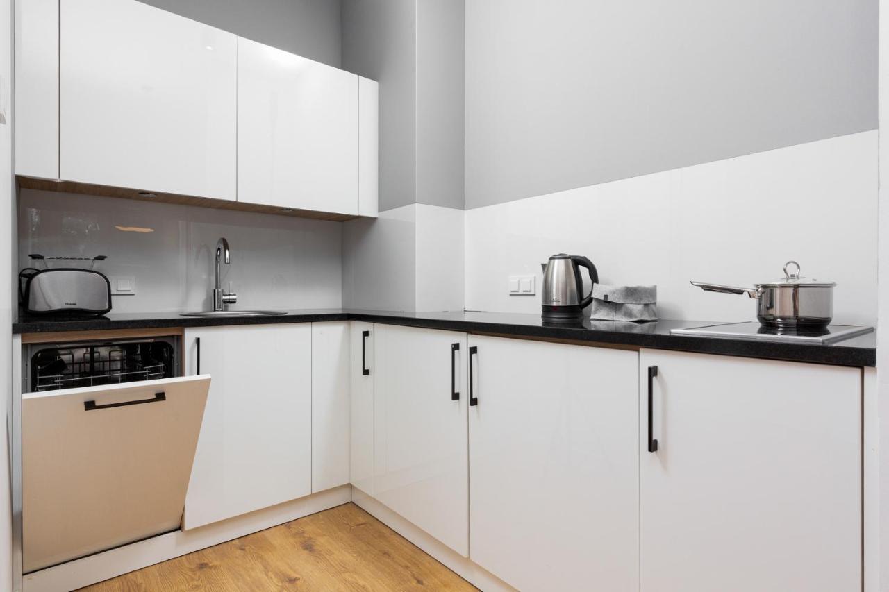 Slawinska Apartment Warsaw Wola By Noclegi Renters Kültér fotó